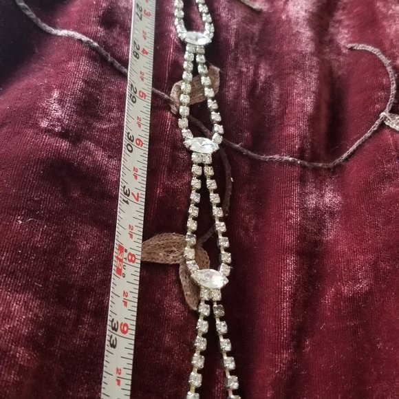 FASETED GLASS (RHINSTONE LOOKING) JEWELERY/BELT